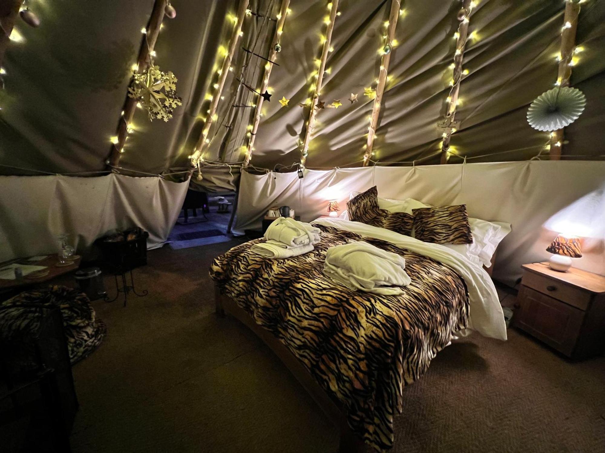 Burtree Country House, Tipi'S, Treehouse & Lodge & House Rooms With Hot Tubs In A Private Garden Thirsk Exterior foto